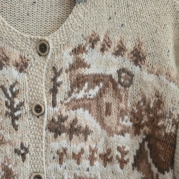 Norther Isles Hand Knitted Cozy Holiday Cardigan with Village Scene Sz M - Picture 9 of 15